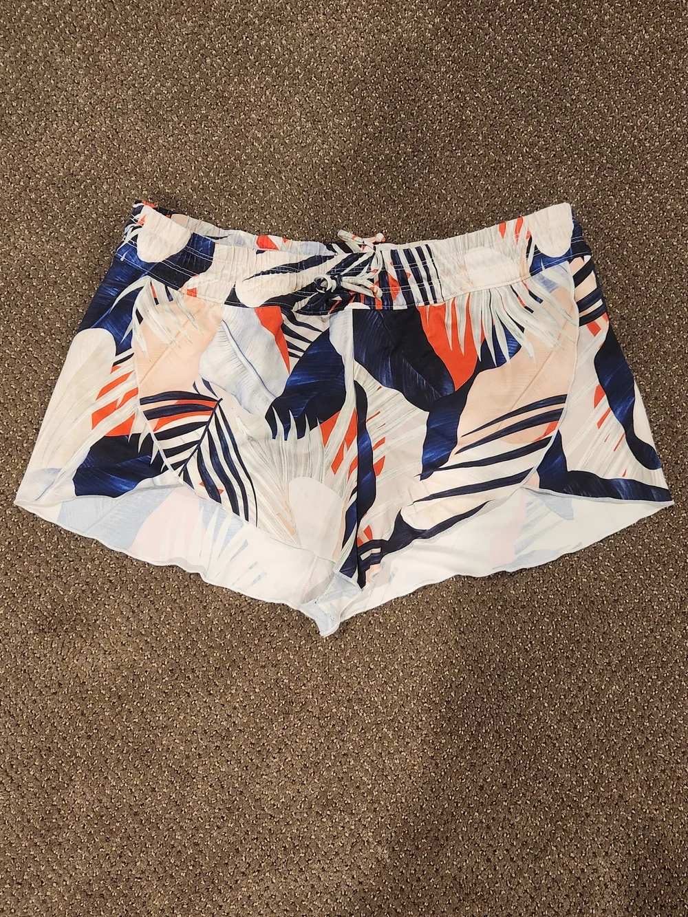 Athleta Tropical Leaf Print Athletic Shorts in Navy, Coral & Blush